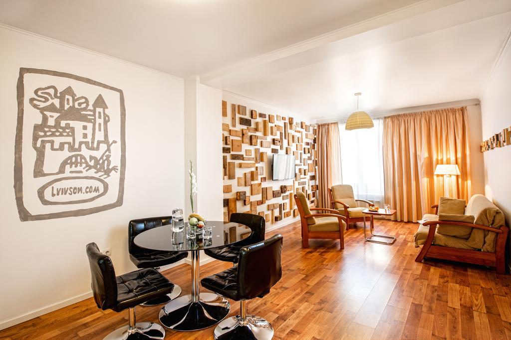 Lvivson Apartments Buitenkant foto